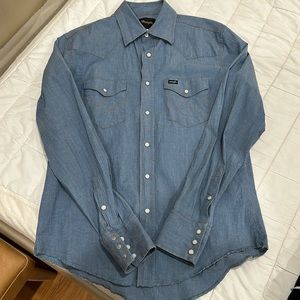 Wrangler shirt